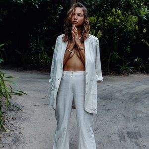 ✨HOST PICK✨ Maurie + Eve Chic White Linen Umbra Blazer NWT